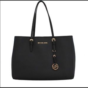 Michael Kors Jet Set Tote